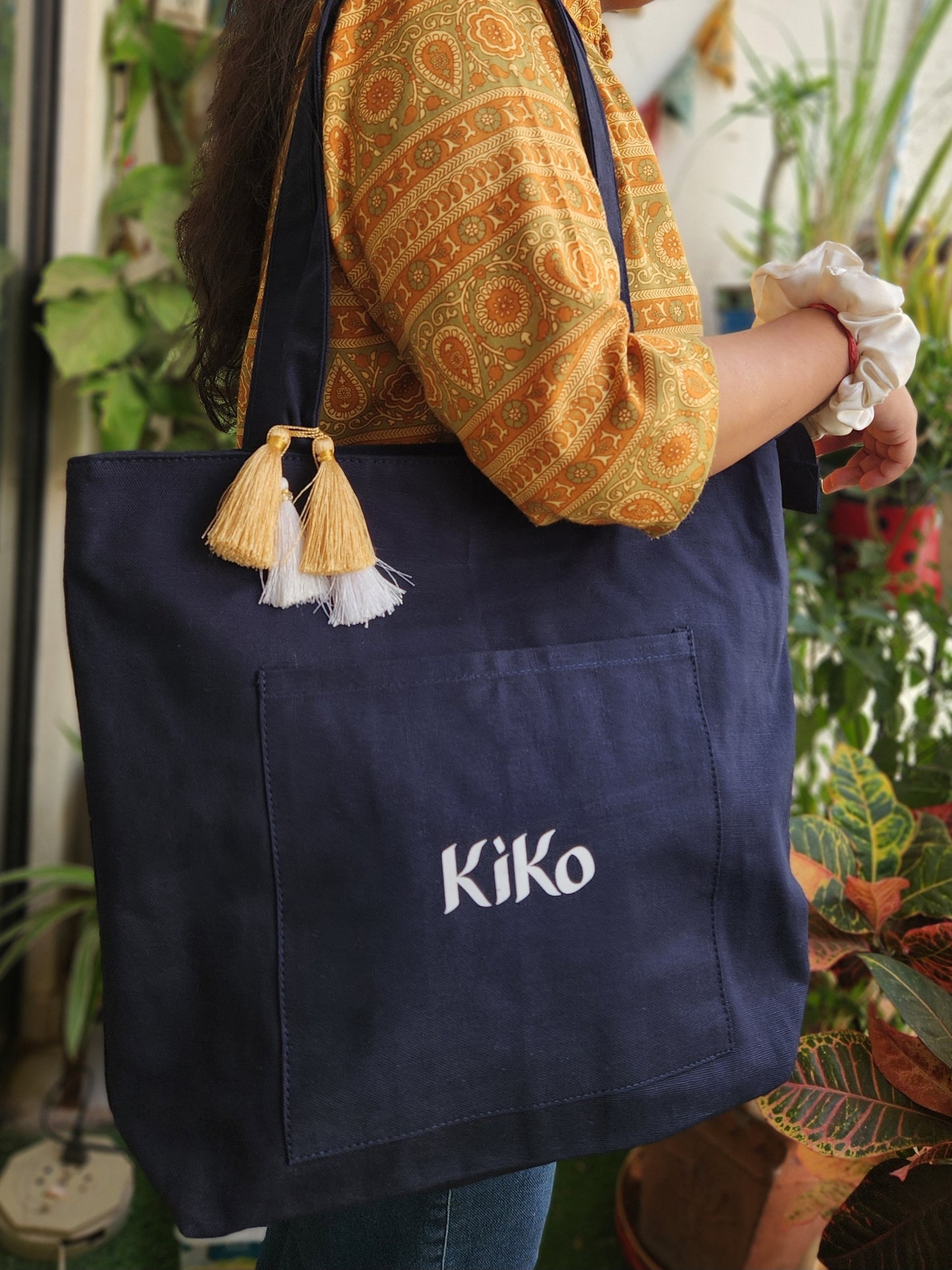 Super Tote